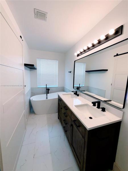 WEST LAKE VILLAGE PLAT