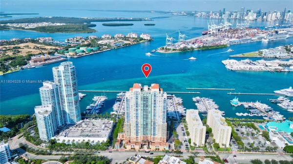 YACHT CLUB AT PORTOFINO C