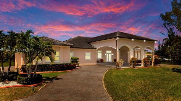 COUNTRY CLUB RANCHES SEC