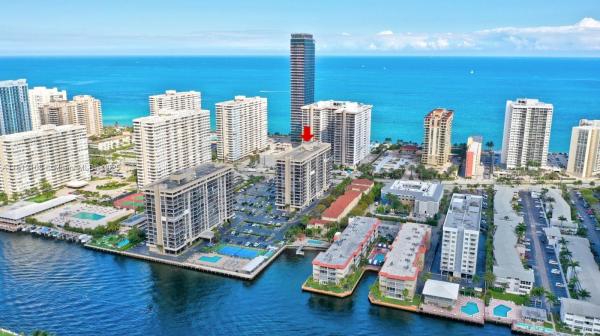 2049 S OCEAN DR #202, HALLANDALE BEACH, FL 33009