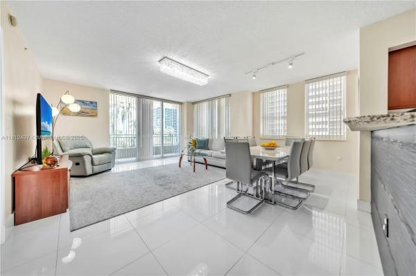 2080 S OCEAN DR #202, HALLANDALE BEACH, FL 33009