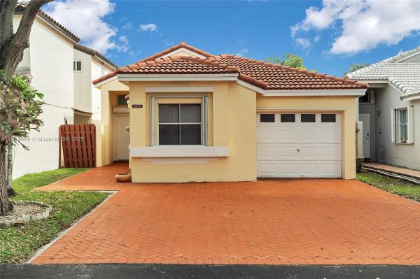 POINCIANA AT CHESTNUT RAN