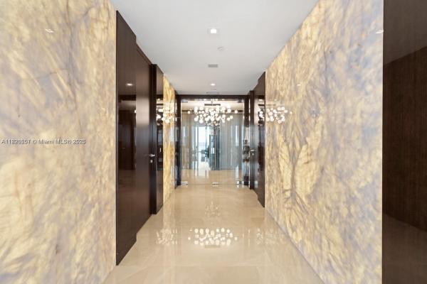 18975 COLLINS AVE #5000 + CABANA #22, SUNNY ISLES BEACH, FL 33160