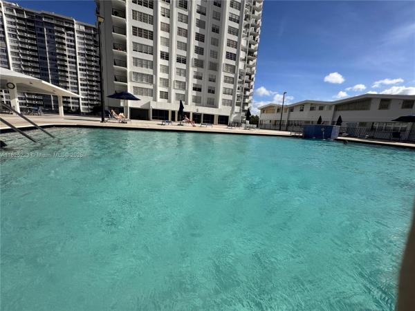 COMMODORE PLAZA CONDO