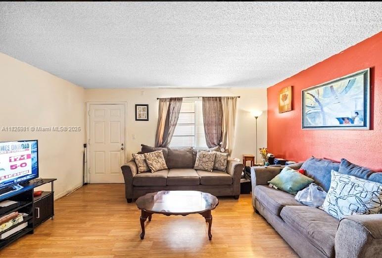 New World Condominium - фото