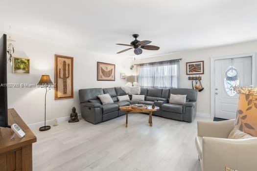 KINGS POINT-BRITTANY