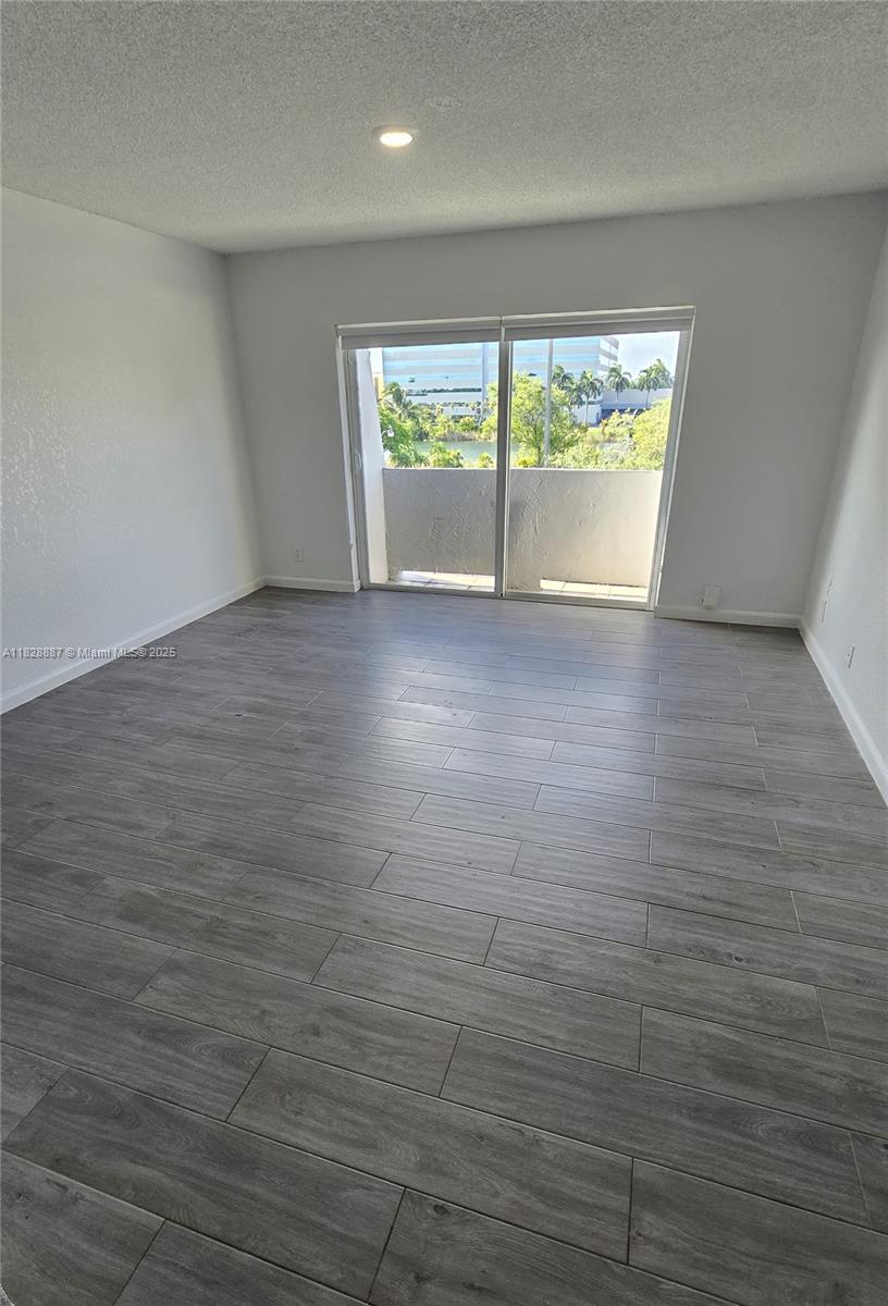 Apartment - фото