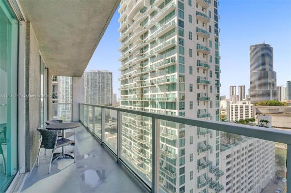 500 BRICKELL WEST CONDO