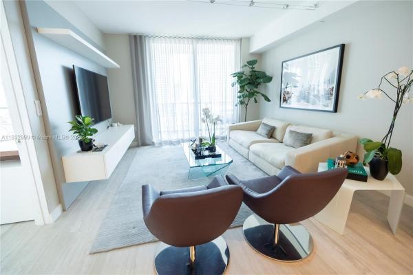 BRICKELL HEIGHTS EAST CON