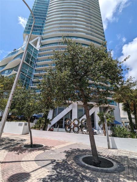 888 BISCAYNE BLVD #4702, MIAMI, FL 33132