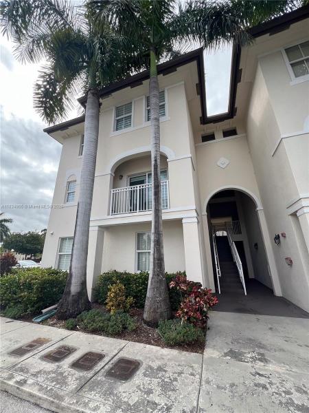 ST MORTIZ AT DORAL CONDO