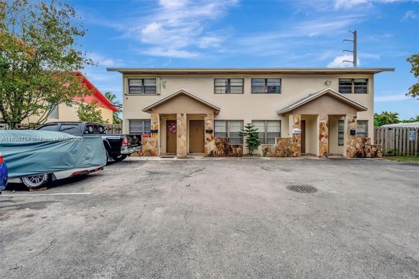 VANDERBILT PARK TOWNHOUSE