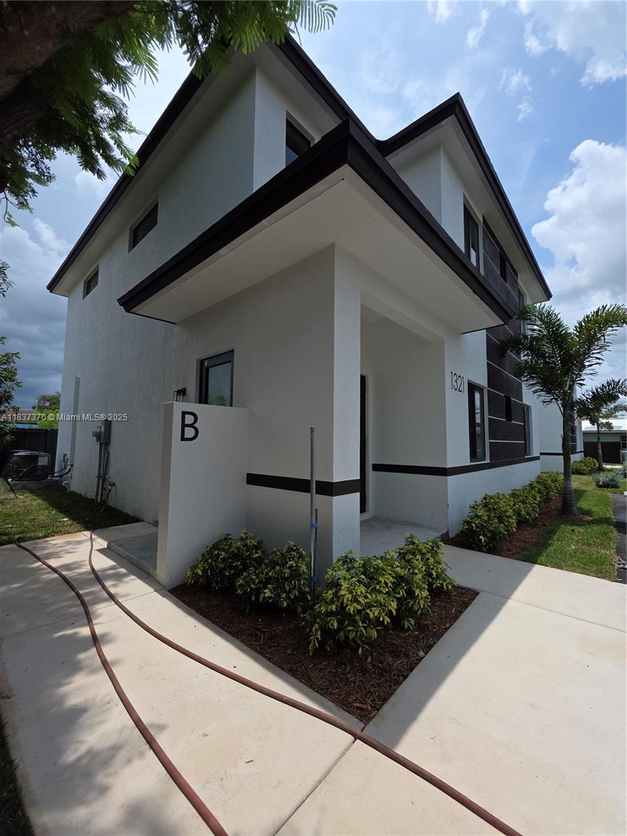 WASHINGTON PARK - фото