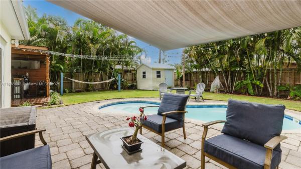 CENTRAL GOLF SEC OF HOLLY