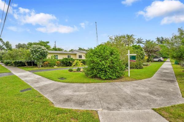 BLOCK 10 OF PORVENIR