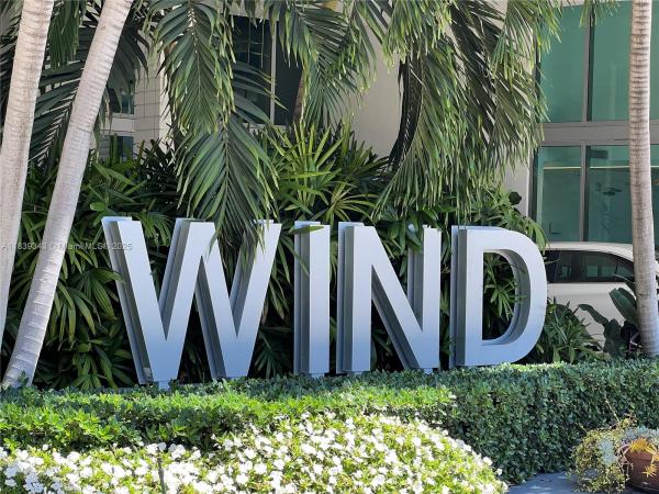 WIND CONDO