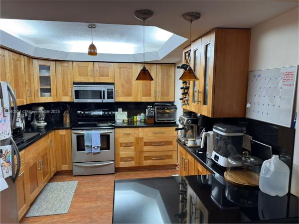 LAKEVIEW GARDENS CONDO