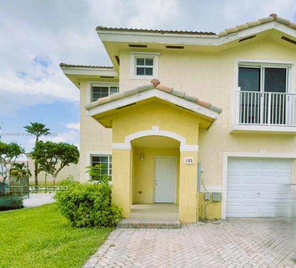 CEDARS WOODS HOMES CONDO