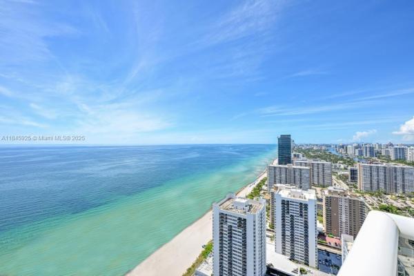 1850 S OCEAN DR #4204, HALLANDALE BEACH, FL 33009