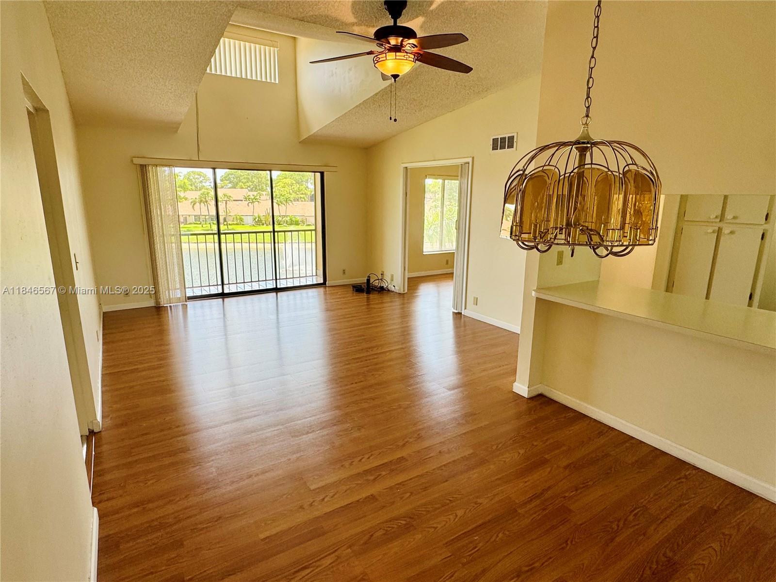 PINE RIDGE NORTH VILLAGE - фото