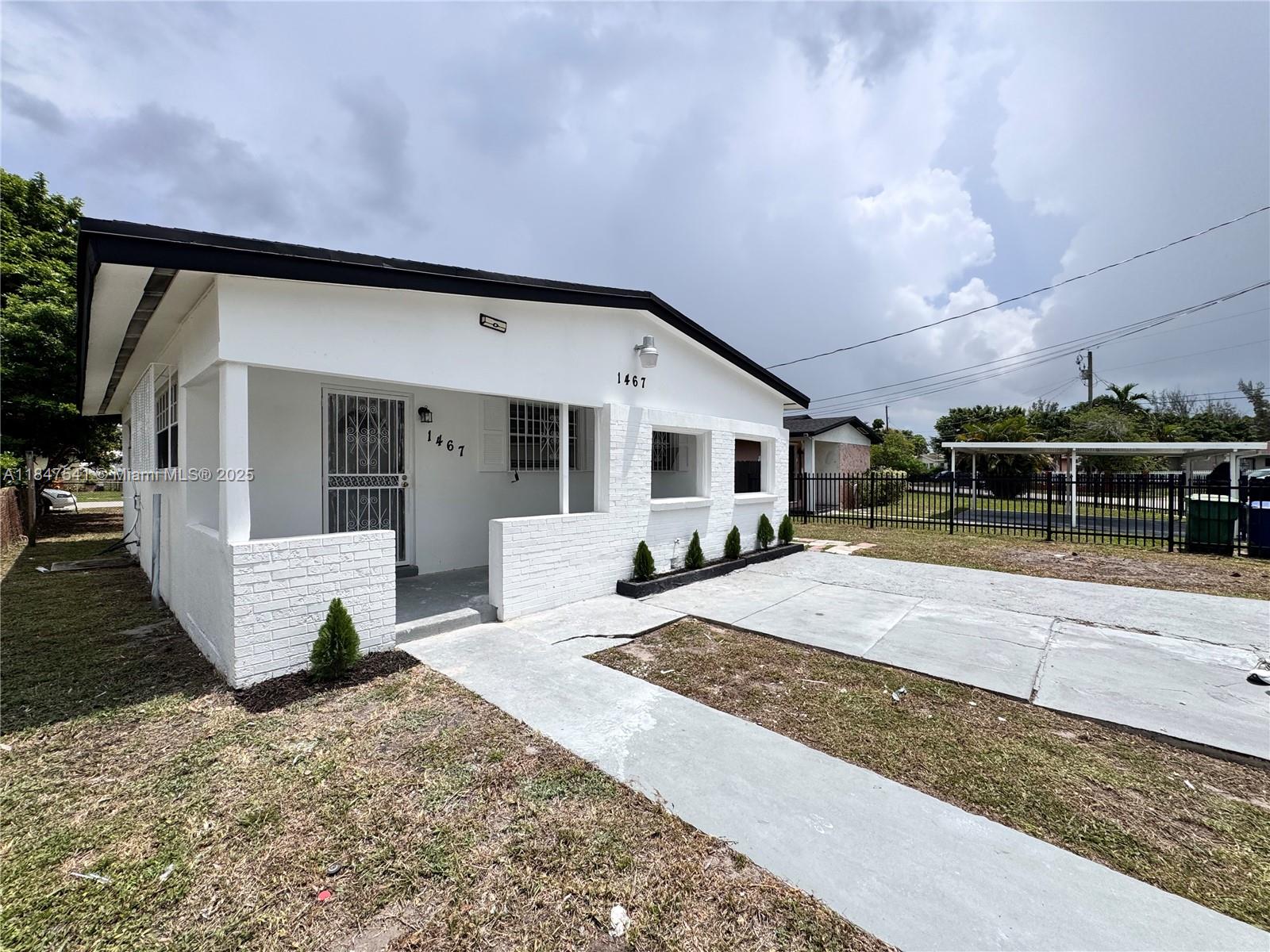 RAINBOW GARDENS - фото