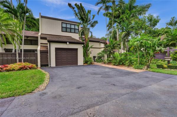 CHERRY GROVE CLUB ESTATES