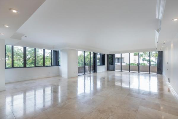 KEY COLONY NO 2 CONDO