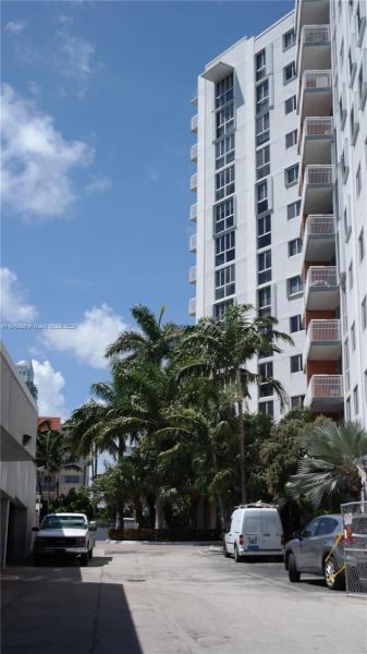 WEST BAY PLAZA CONDO