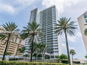 3140 S OCEAN DR #305, HALLANDALE BEACH, FL 33009