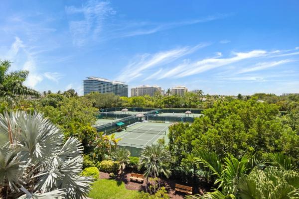 KEY COLONY NO 4 CONDO