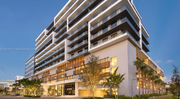 AVENTURA PARKSQUARE RESID