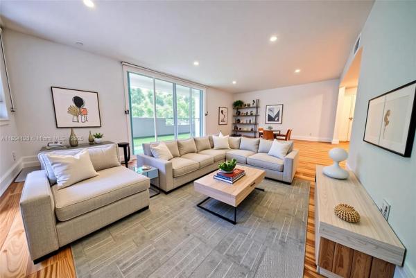 Botanica at Key Colony