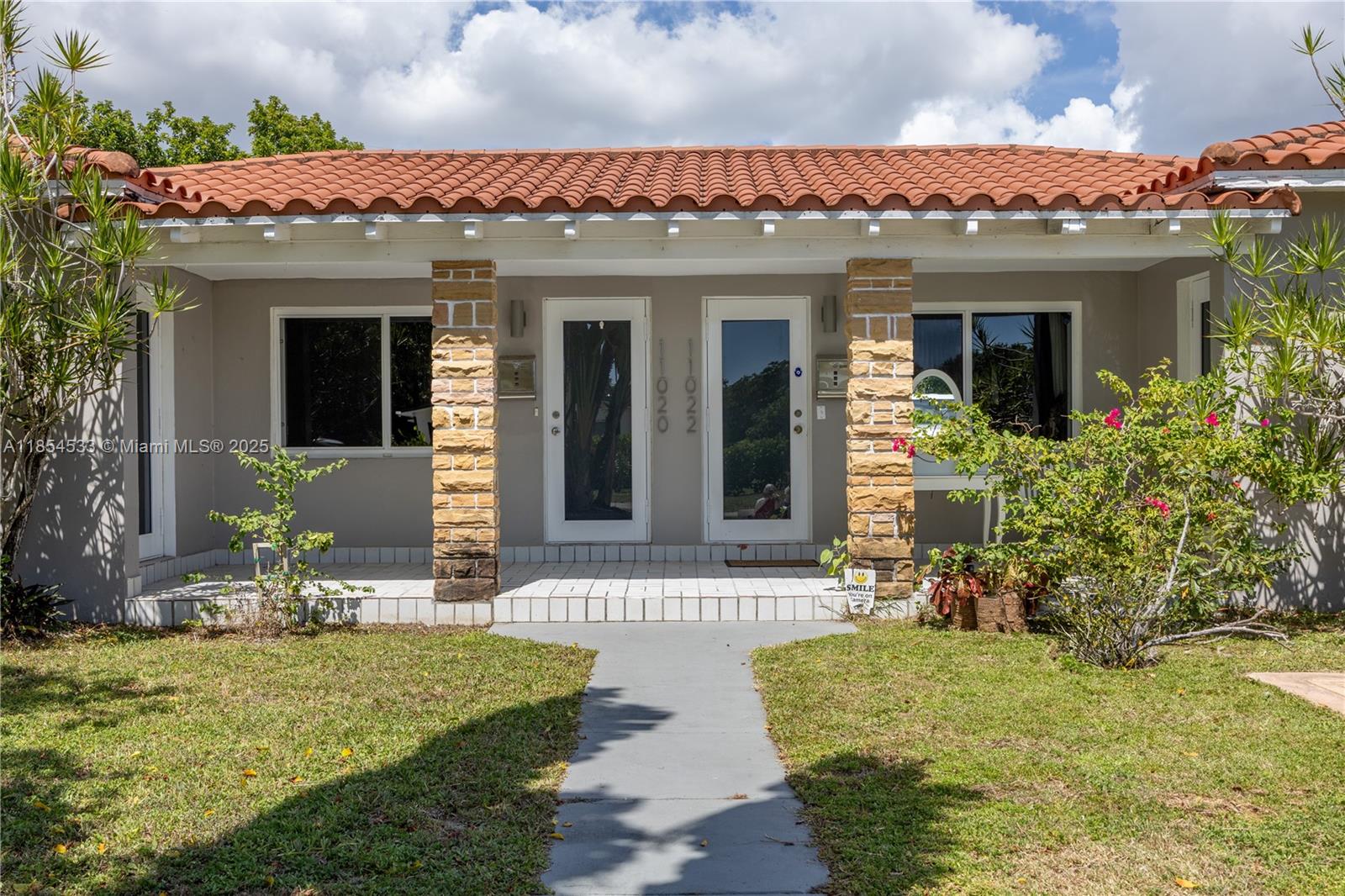 RICHARDS MIAMI SHORES - фото