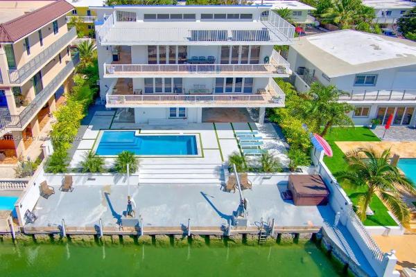 KEY LARGO OCEAN SHORES AD