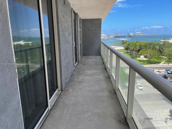 50 BISCAYNE CONDO