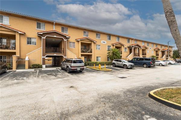 POINCIANA LAKES VILLAS CO