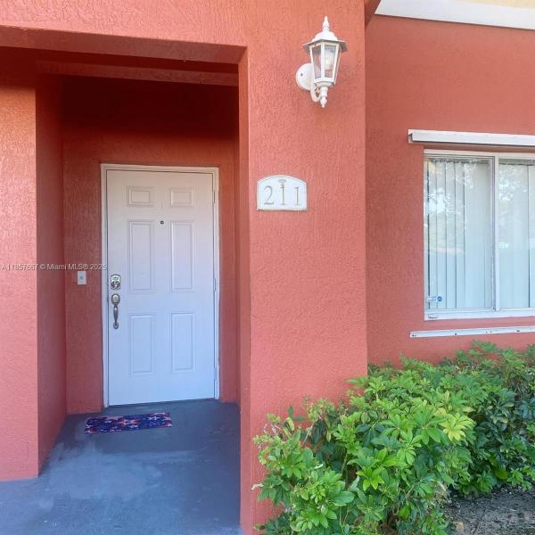 VILLAS OF PALOMINO CONDO