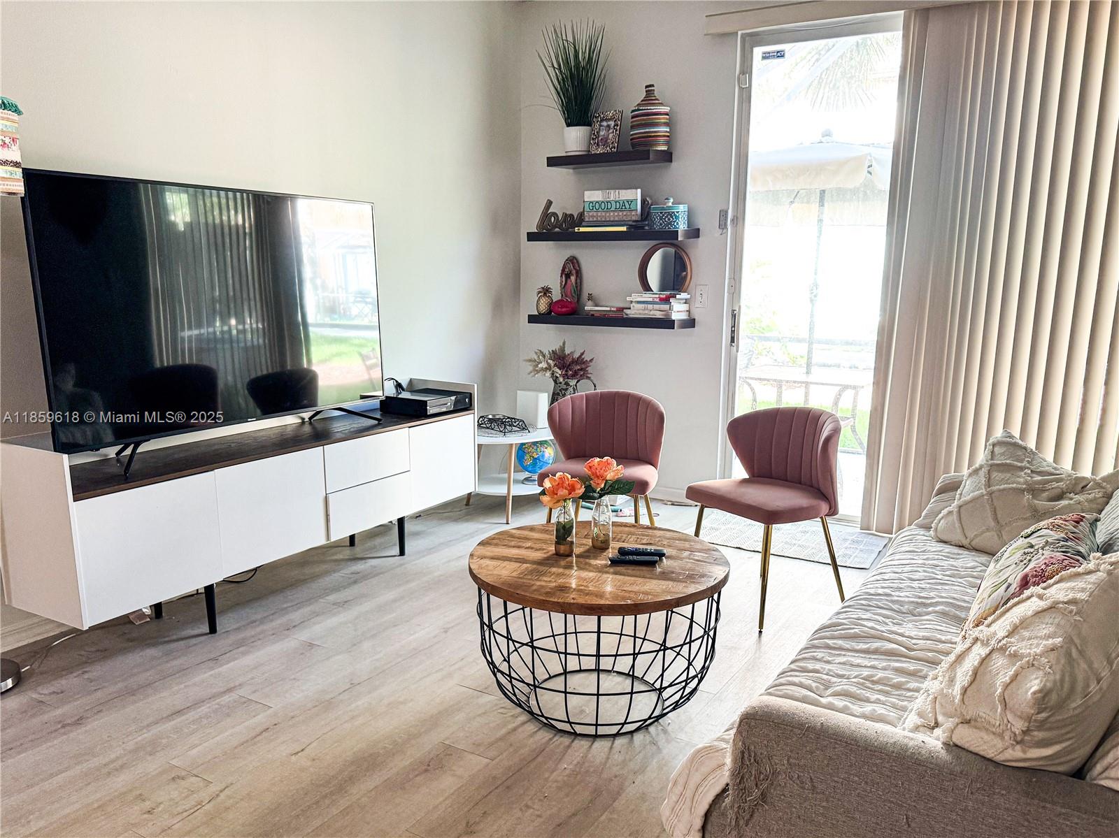 SECTORS 3 & 4 BOUNDARY PL - фото