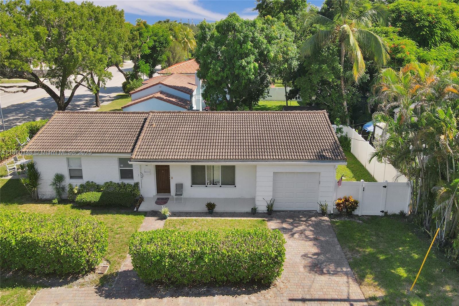 NAVARRO SUB - фото