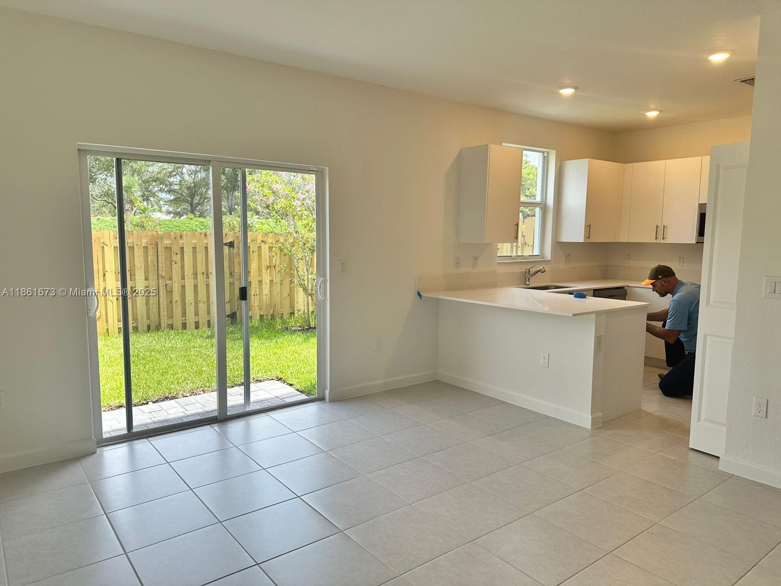 WYNDHAM LAKES PLAZA - фото