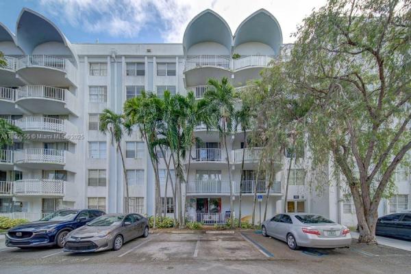 MONTECARLO CONDOMINIUM