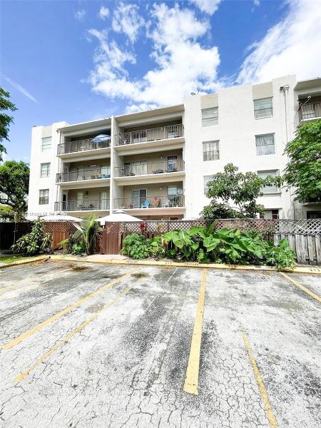 WESTLAND GARDENS CONDO