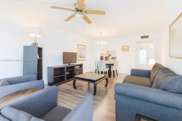 POINCIANA 12 PINE ISLAND