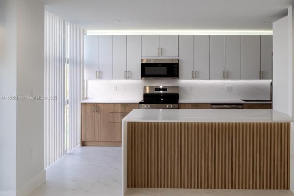 TOWER AT BISCAYNE COVE CO