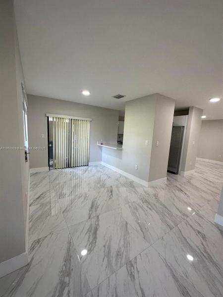 THE COURTS AT BAYSHORE I