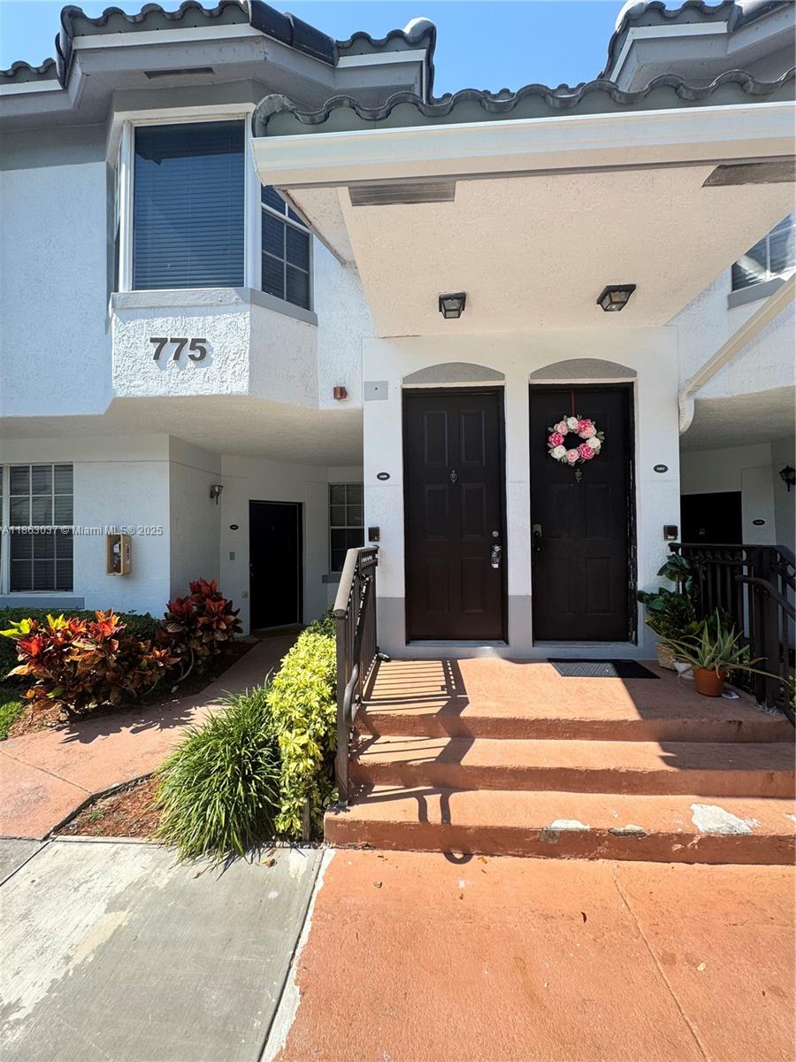 VILLAS DE TUSCANY CONDO - фото