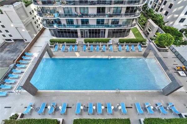 55 SW 9TH ST #1706, MIAMI, FL 33130