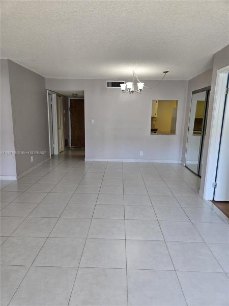 HALLANDALE GARDENS CONDO