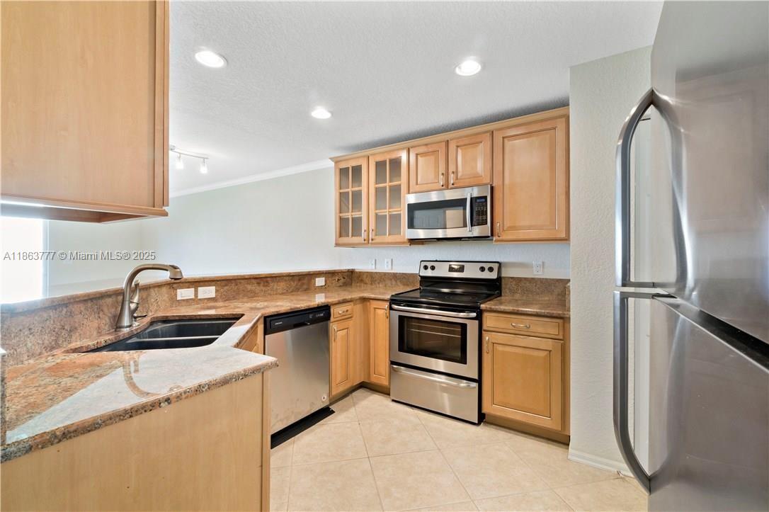 Townhouse - фото