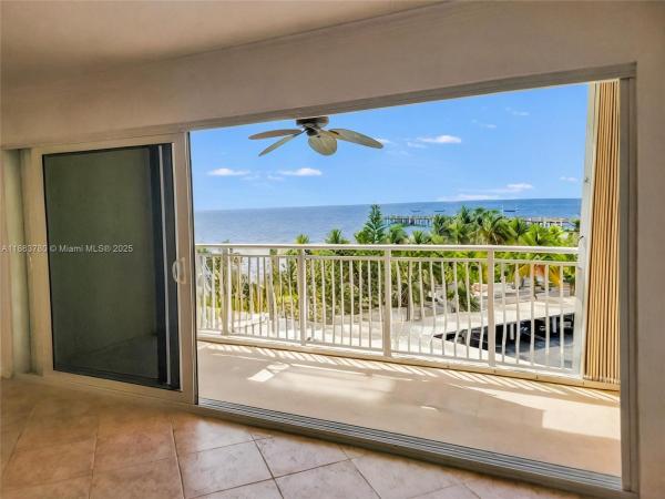 BERMUDA HOUSE CONDOMINIUM